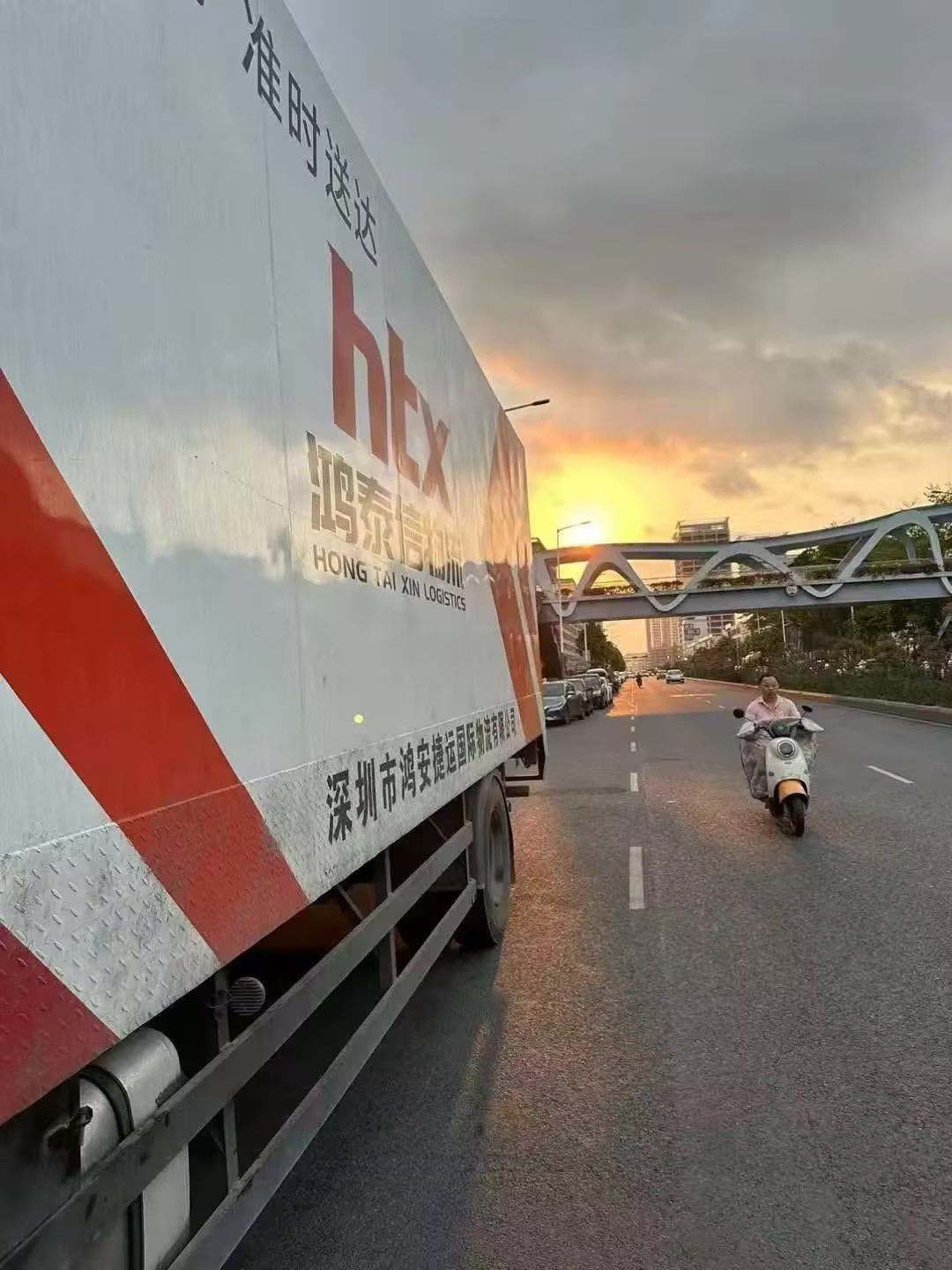 鴻泰信中港物流：危化品跨境運(yùn)輸?shù)陌踩刈o(hù)者